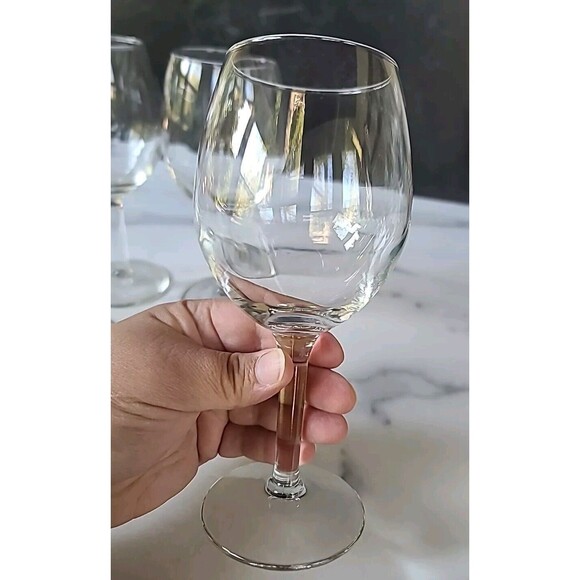 Clear Wine Glasses Set Of Four - Picture 7 of 10